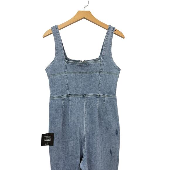 Lulus Denim Keep Groovin' Light Wash Denim Zip-Front Jumpsuit size M - Picture 4 of 8